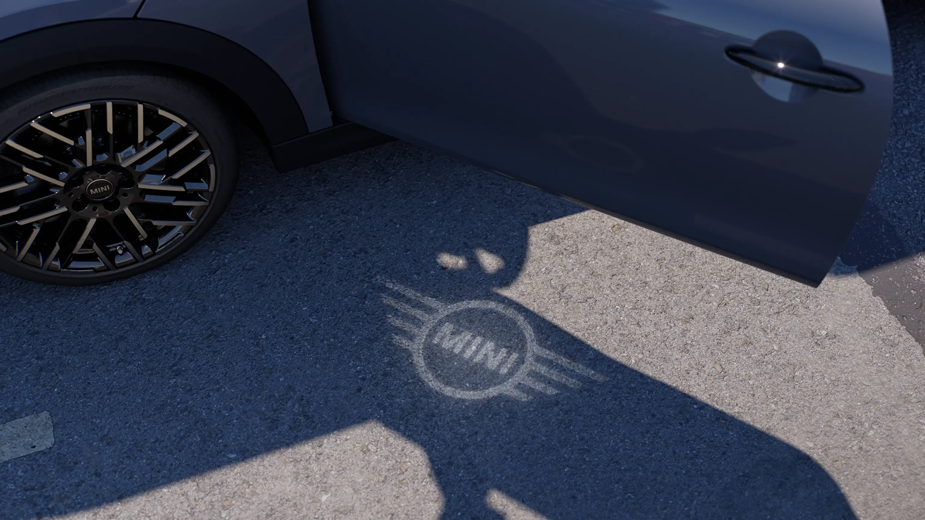 MINI Cooper‏ קבריולה - חוויה דיגיטלית - מפתח דיגיטלי