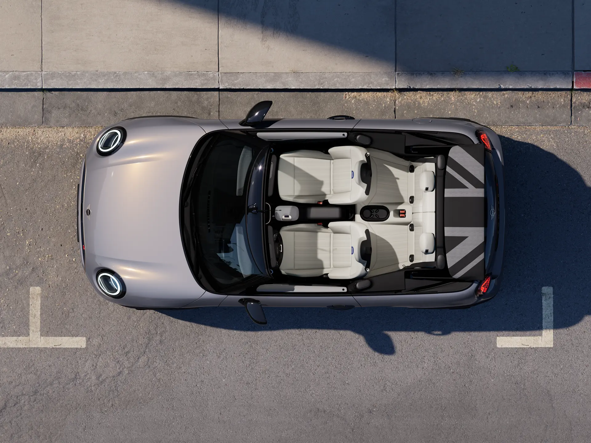 MINI Cooper‏ קבריולה - חוויית נהיגה - מערכת עזר לחניה