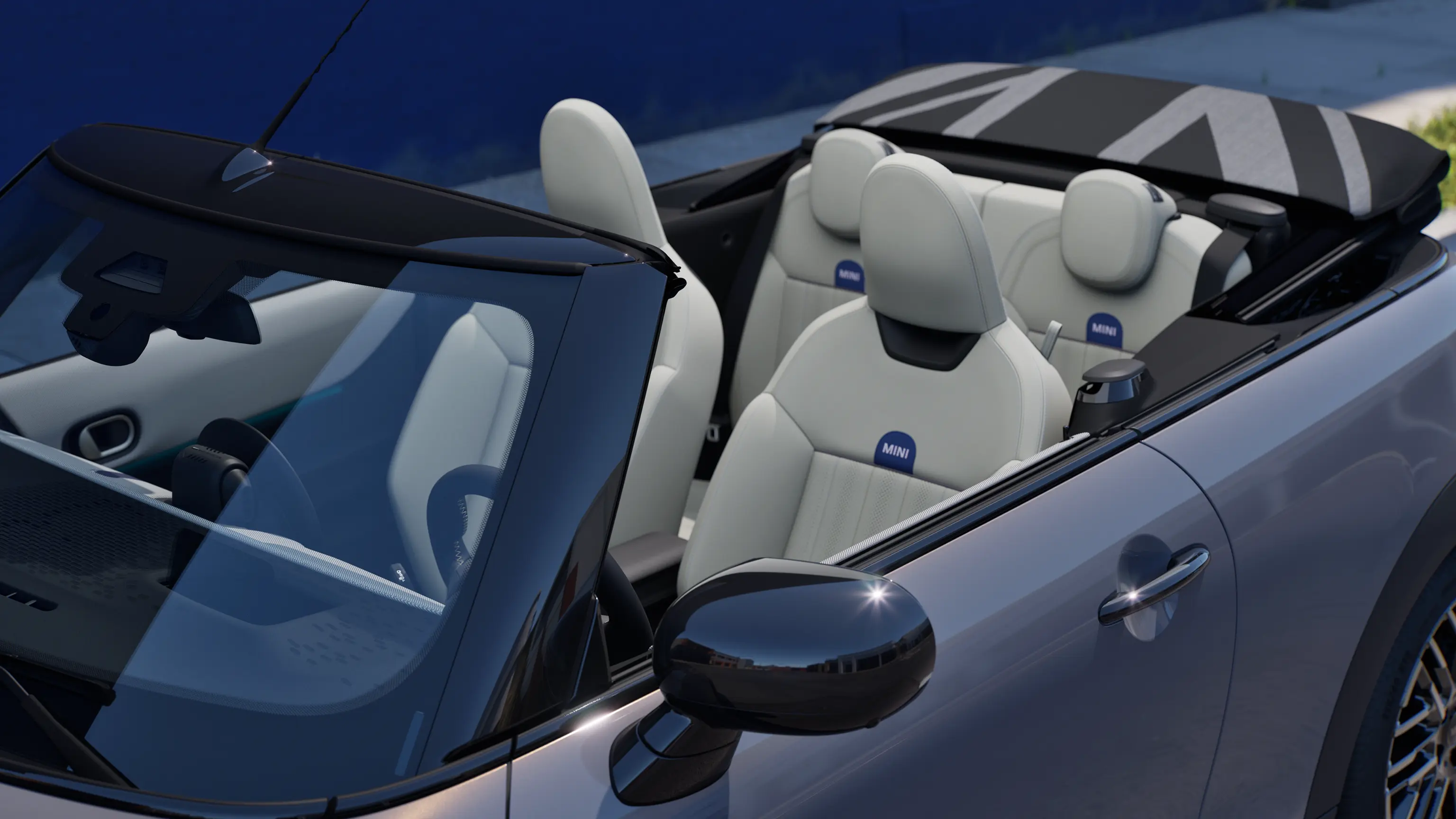 MINI Cooper‏ קבריולה - חוויית נהיגה - הגנה מפני התהפכות