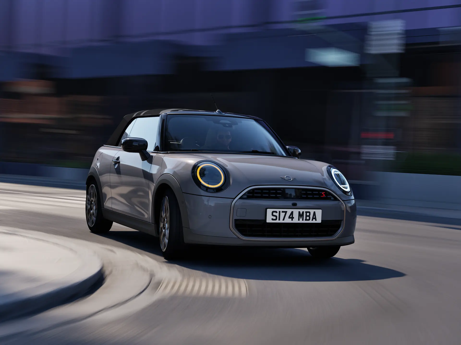 MINI Cooper קבריולה - חלק חיצוני - סרטון הקדמה
