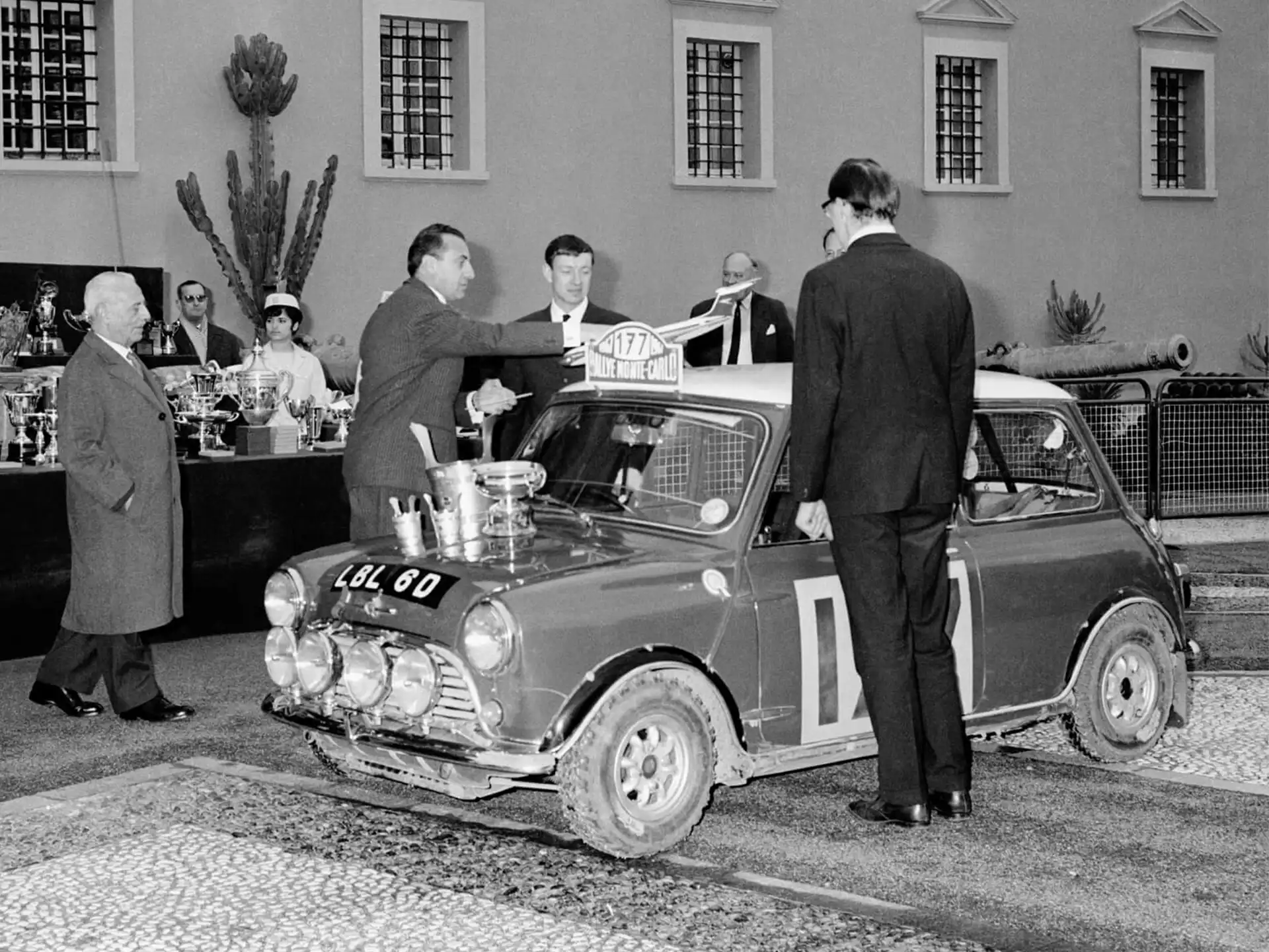 MINI John Cooper Works - גביע Mini