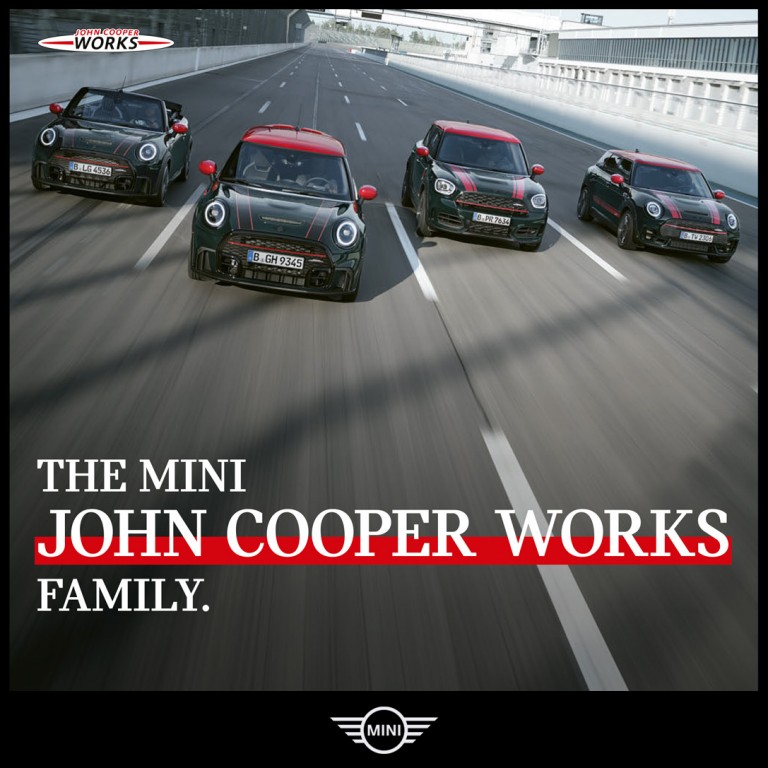 מגוון מכוניות John Cooper Works בתצורות מרכב שונות