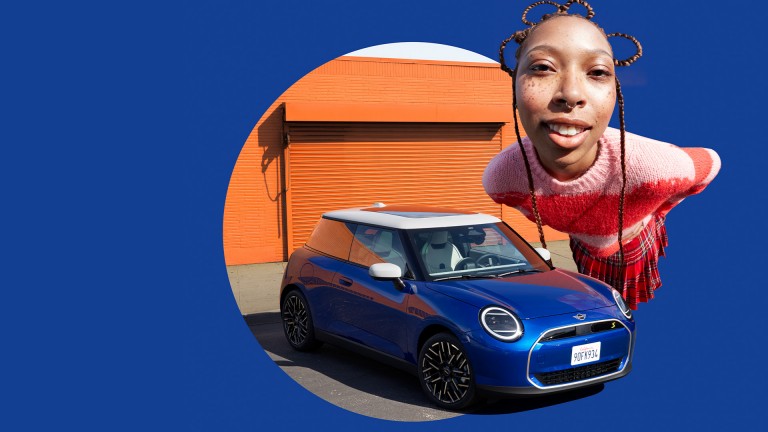 ה-MINI החשמלית - חלק חיצוני - צללית
