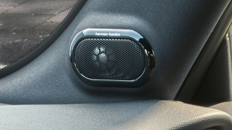 MINI‏ 3 דלתות Hatch - Harman Kardon - רמקול