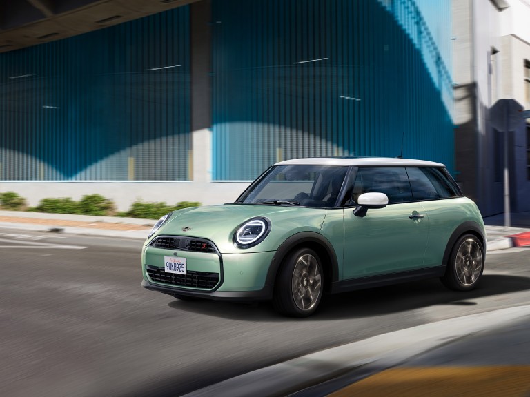 MINI Cooper‏ 3 דלתות - חוויית נהיגה - תחושה של מכונית קארטינג במקסימום