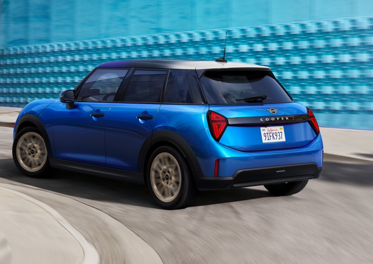 MINI Cooper‏ 5 דלתות - חוויית נהיגה - הנקודות העיקריות