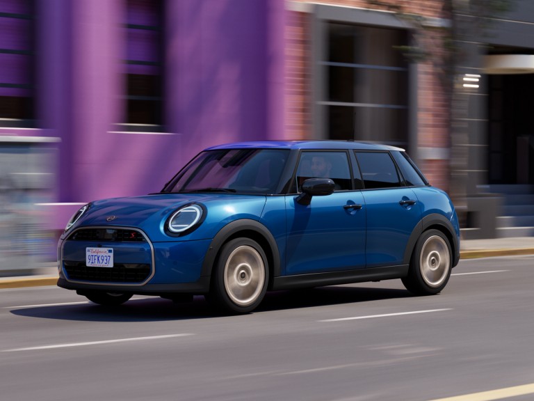MINI Cooper‏ 5 דלתות - חוויית נהיגה - ניטור הסביבה