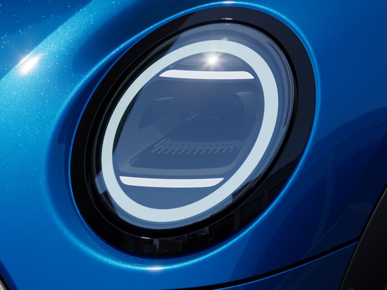 MINI Cooper‏ 5 דלתות - חלק חיצוני - חתימות תאורה
