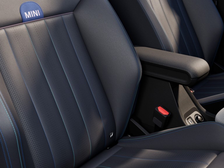 MINI Cooper‏ 5 דלתות - חלק פנימי - מושבים - ריפוד