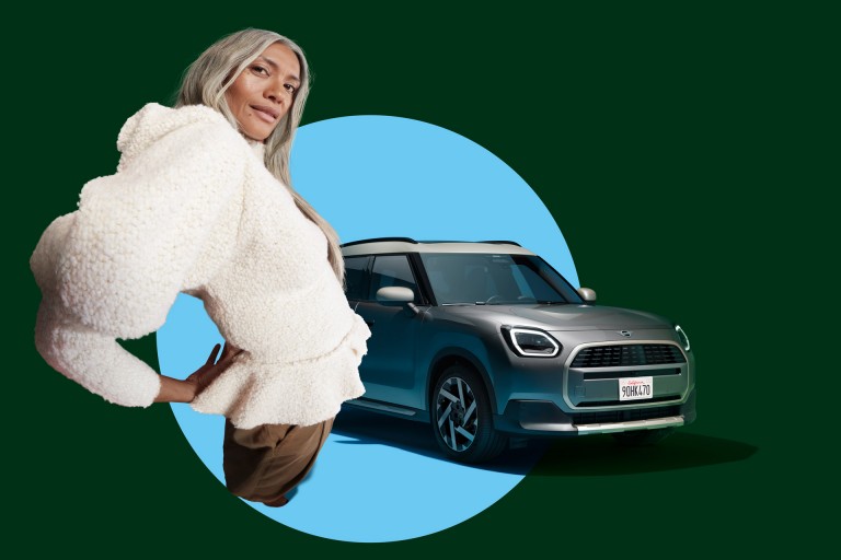 ה-MINI Countryman החשמלית - טיזר - עדכנו אותי